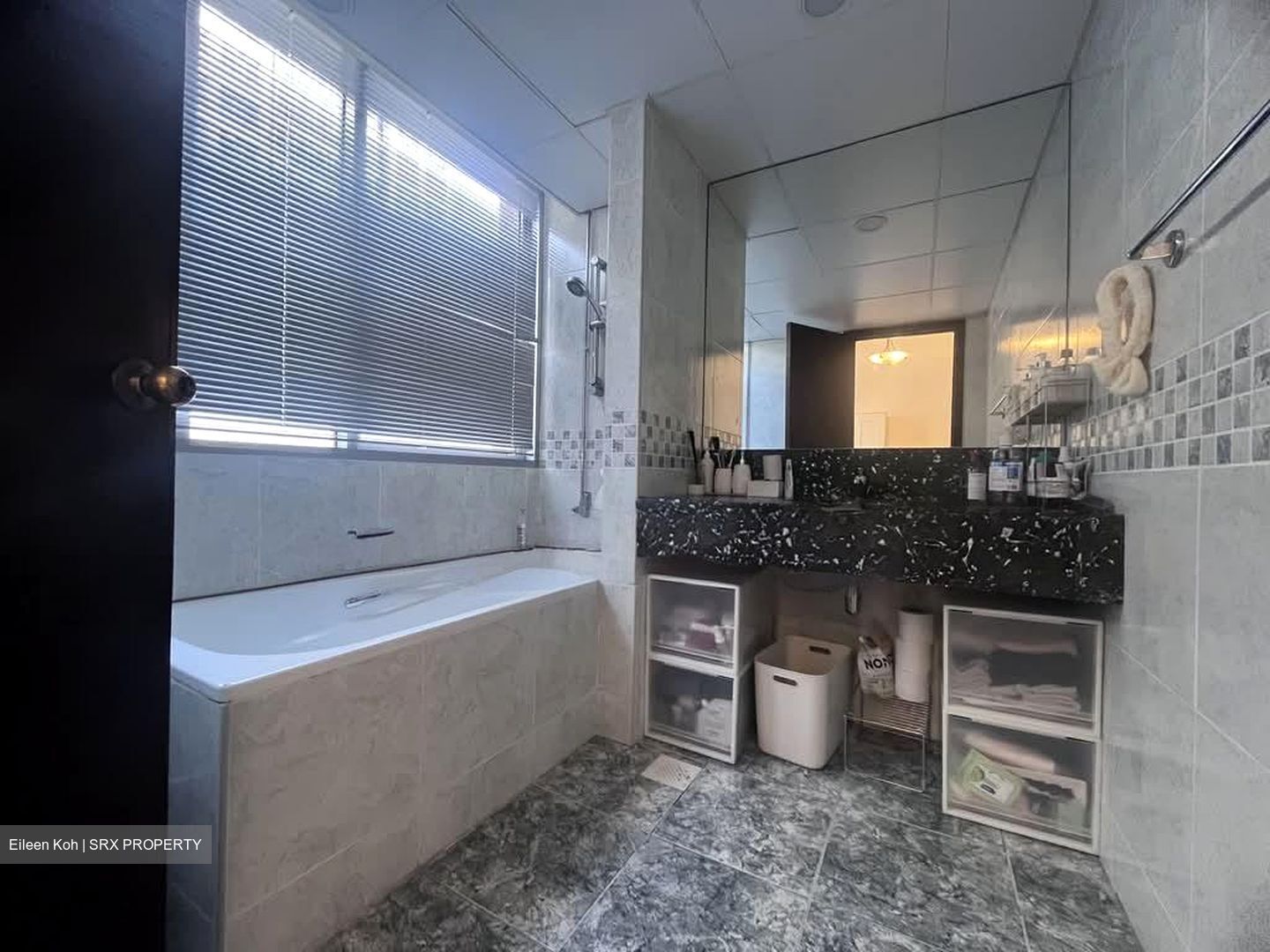 UE Square (D9), Apartment #596759751